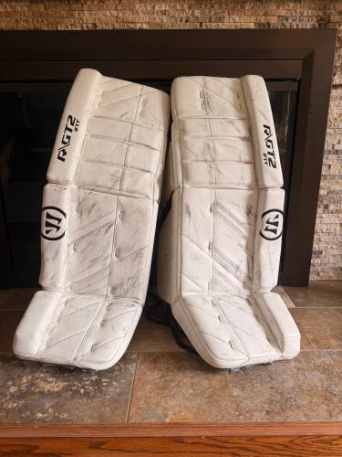 31" 2019 Warrior Ritual GT2 Goalie Leg Pads (Used)