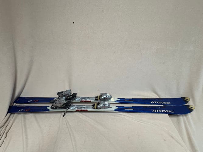 All Mountain 180 cm Atomic Bets carv 9.18 Skis With Bindings (Used)