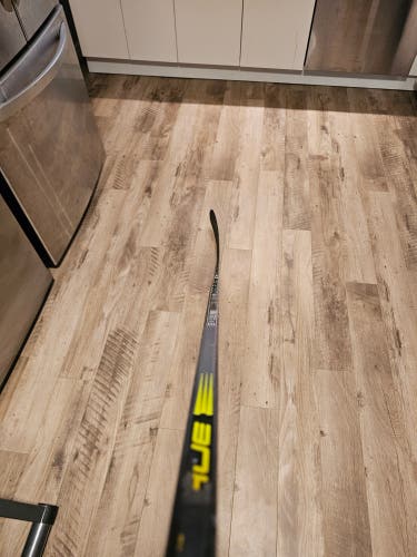 Senior True Catalyst 9x3 Right Handed Hockey Stick P92 85 Flex (Used)