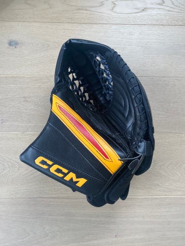 CCM EFlex 7 Regular Pro Stock (New)