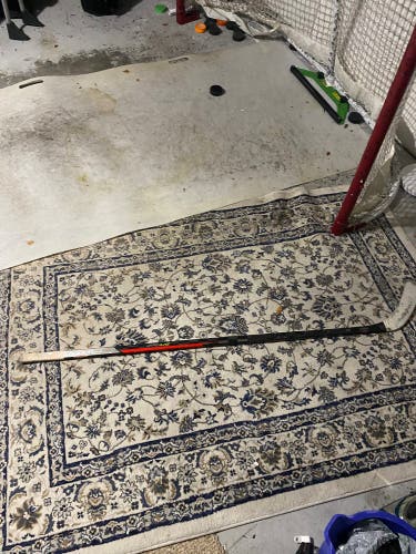 Senior Bauer Vapor Hyperlite Right Handed Hockey Stick P88 87 Flex (New)