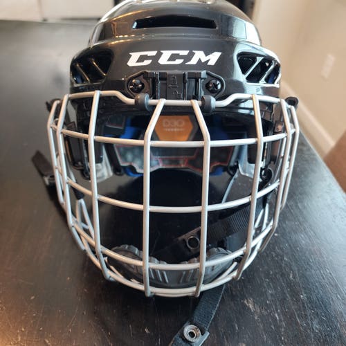 Youth CCM FitLite 3DS Helmet (Used)