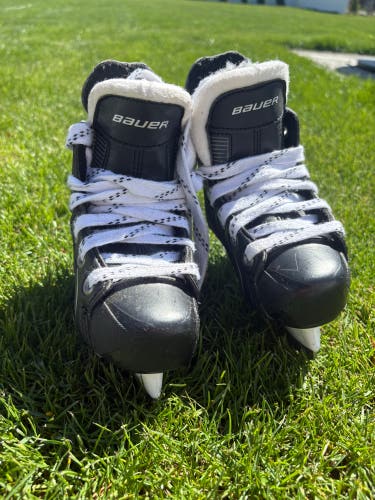 Junior Bauer Hockey Skates (New)