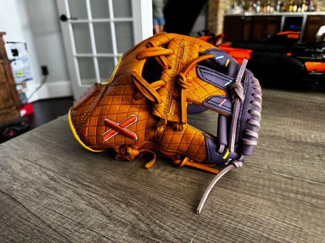 RH Infield Baseball Glove 11.5" (Used)