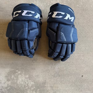 CCM HGQL Gloves 15" Pro Stock (Used)