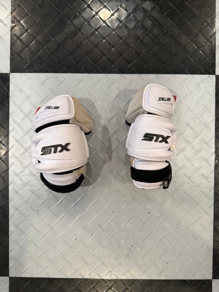 Medium Adult STX Stallion 500 Arm Pads (Used)