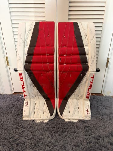 33" 2025 True Catalyst Px5 Goalie Leg Pads Pro Stock (Used)