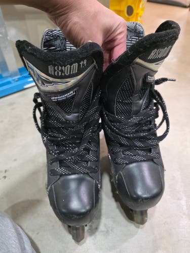 Mission Axiom T9 Inline Skates Wide Width Size 5 (Used)