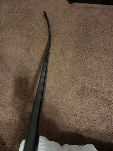 Senior True Project X Smoke Right Handed Hockey Stick P28 80 Flex Pro Stock (New)