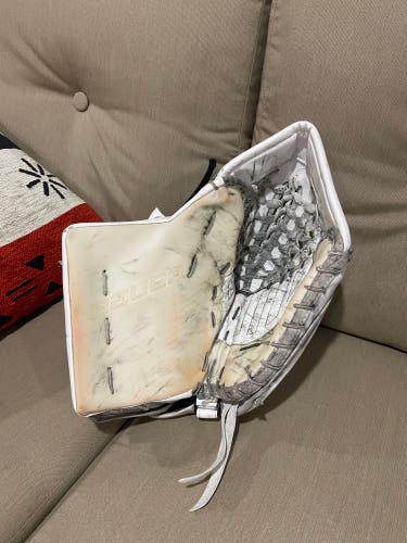 Bauer 2S Pro Glove (Skinned as Ultrasonic/3S)