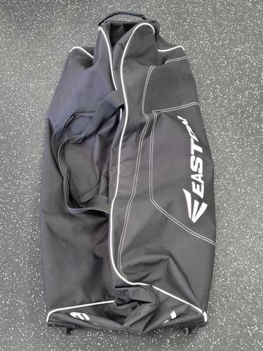 Used Easton Sr Hockey Wheeled Black 11849-S000039048