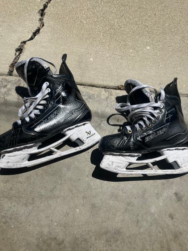 2024 Bauer Supreme M50 Pro Hockey Skates 7.5 (Used)