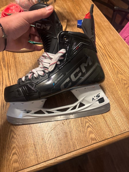 2023 CCM JetSpeed FT690 Hockey Skates Regular Width 10.5 (New)
