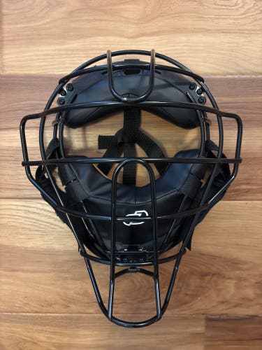 FORCE3 Traditional Defender Mask