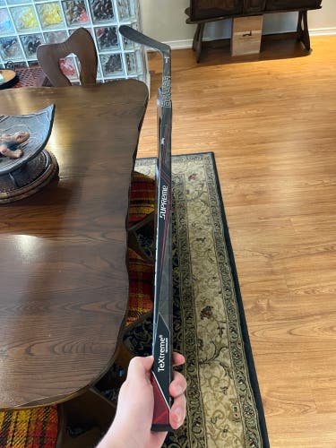 Senior Bauer Supreme 1S Left Hand Hockey Stick P28 77 Flex Pro Stock (Used)