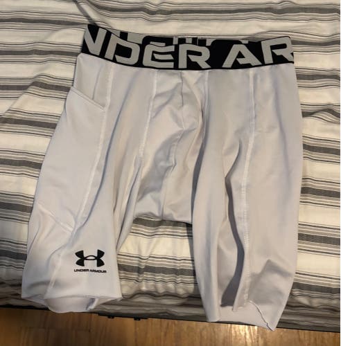 White Medium Men's Under Armour Compression (Used)