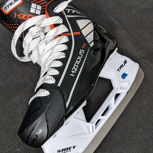 True HZRDUS 7X Hockey Skates Regular Width Size 5 (New)