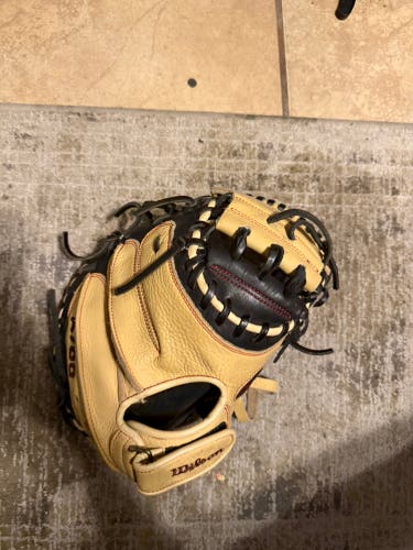 Wilson A700 RH Catcher's Baseball Glove 32.5" (Used)