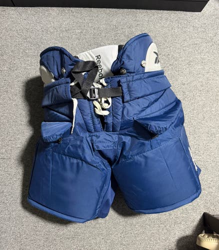 Senior Medium Reebok 11k Hockey Goalie Pants Pro Stock (Used)