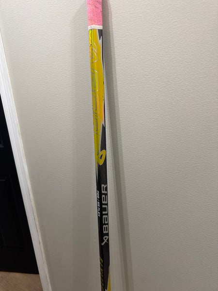 Intermediate Bauer Vapor Flylite Right Handed Hockey Stick P28 55 Flex (Used)