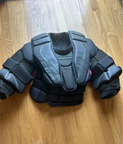Large/Extra Large  CCM Extreme Flex E6.5 Goalie Chest Protector  (Used)
