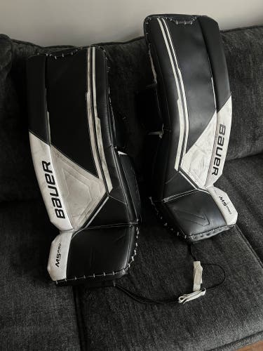 Medium Bauer Supreme M5 Pro Goalie Leg Pads (Used)