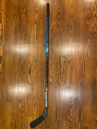 Senior Bauer Nexus 2N Pro Right Handed Hockey Stick 87 Flex Pro Stock (Used)