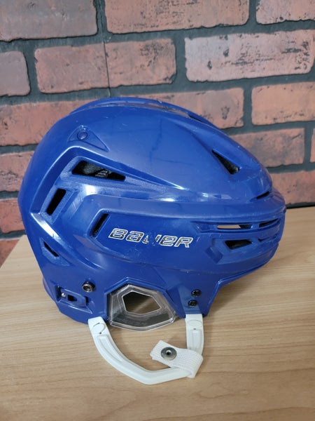 Bauer Re Akt 150 Hockey Helmet, Size Senior Large (7 1/4 - 7 7/8)