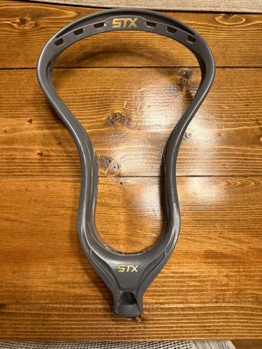 STX Stallion 700 Unstrung Head (Used)
