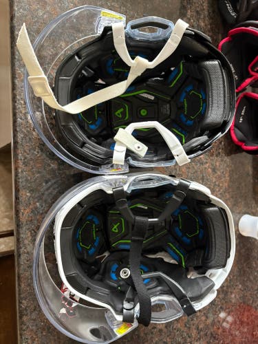 Medium Bauer Re-Akt 155 Helmet Pro Stock (Used)