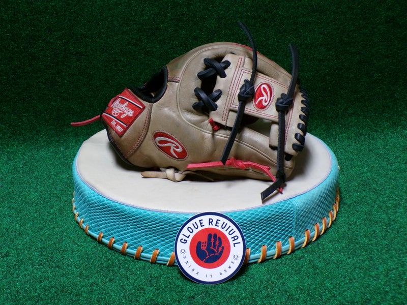 Infield RH Rawlings Heart of the Hide Baseball Glove 11.25" (Used)