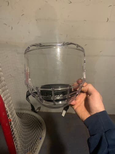 Large Bauer Concept 3 Full Shield Shield (Used)