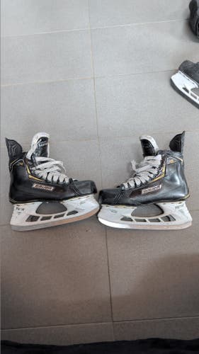 Bauer Supreme 2S Hockey Skates Regular Width 8 (Used)