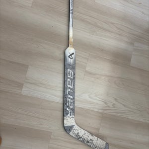 Intermediate Bauer Vapor X5 Pro Regular Goalie Stick 24" Paddle (Used)