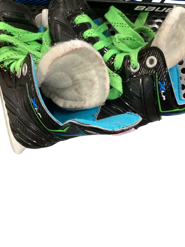 Used Bauer XLP Junior Hockey Skate Junior 04 11613-S000180945