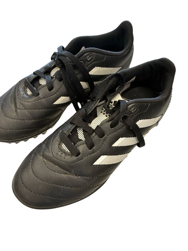 Used Adidas Soccer Indoor Shoes Black Junior 01.5 11682-S000131366