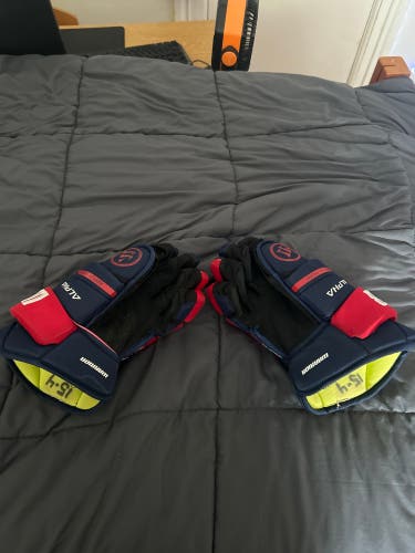 Warrior Alpha LX 30 Gloves 15" (Used)