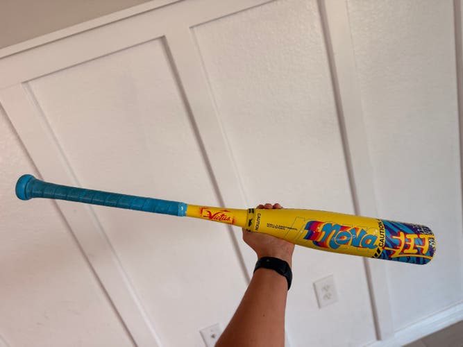 2026 Victus Nova Lit Composite USSSA Certified Bat (-10) 18 oz 28" (Used)