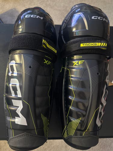 Junior CCM XF 13" Shin Pads (New)