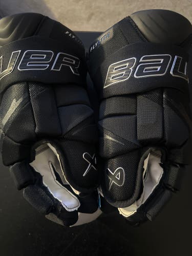Bauer Vapor Flylite Gloves 15" (New)
