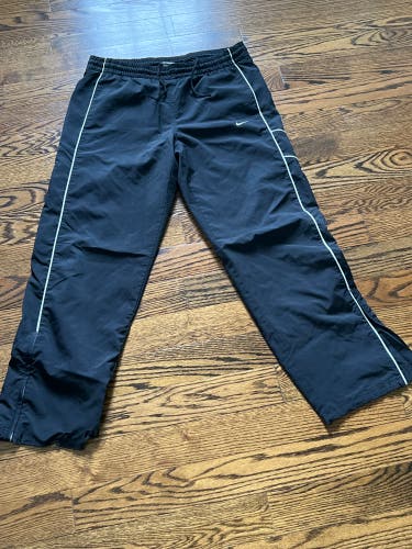 Black Large Men's Nike Pants (Used)