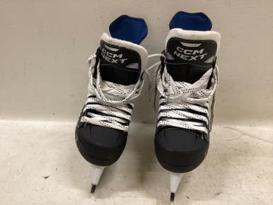 Used CCM NEXT Junior Hockey Skate Junior 02 11725-S000500115