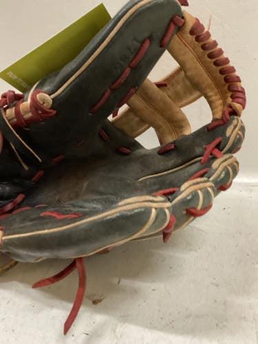 Used Wilson A2000 1785 BB/SB Glove RH Throw Grey 11 3/4" 11725-S000499637