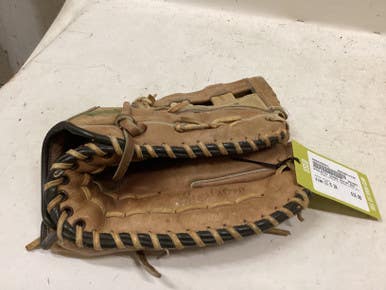 Used ATHLETIC GOODS HUTCH RHT BB/SB First Base RH Throw Brown 11 1/2" 11725-S000498941