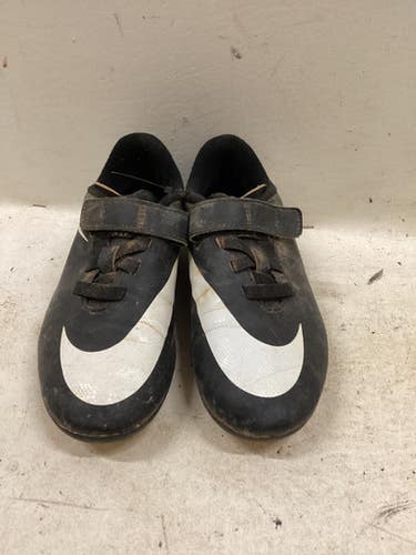 Used Nike Soccer Cleats Black Youth 13.0 11725-S000500166