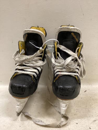 Used Bauer SUPREME S160 Junior Hockey Skate Junior 01 11725-S000500278