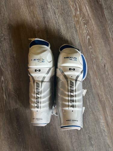 Junior Bauer Nexus 4000 11" Shin Pads (Used)