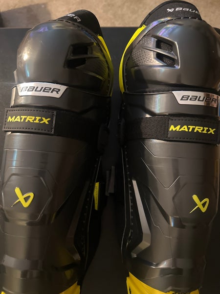 Junior Bauer Supreme Matrix 12" Shin Pads (New)