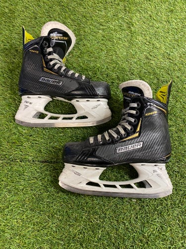 Junior Bauer Ignite Hockey Skates | Size: 2.5