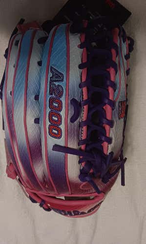 2025 Wilson RH Outfield A2000 OT7SS Baseball Glove 12.75" (New)